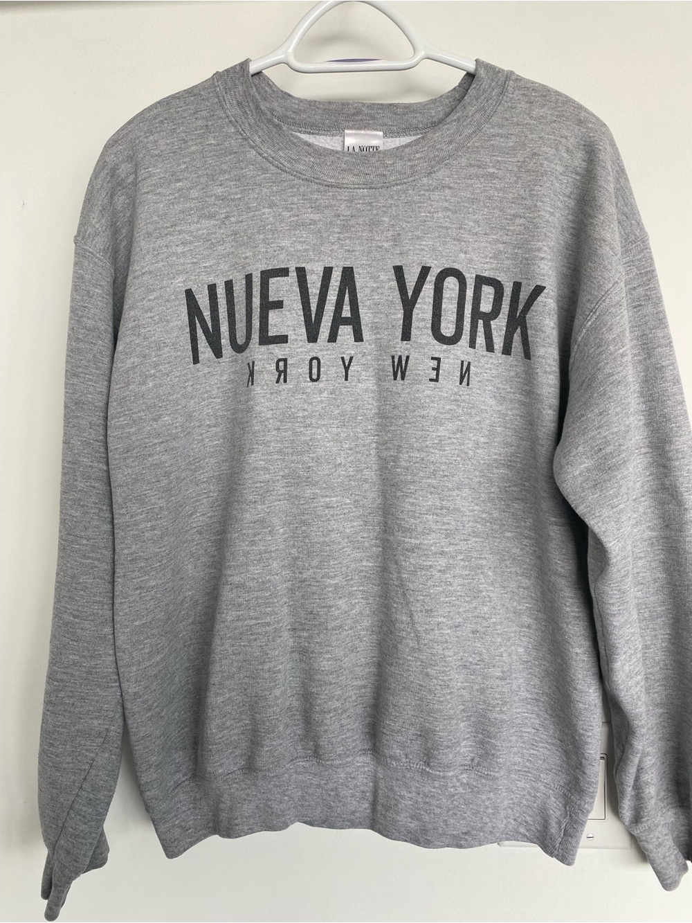 Aritzia La Notte -  Nueva York Grey Crewneck Sweatshirt
